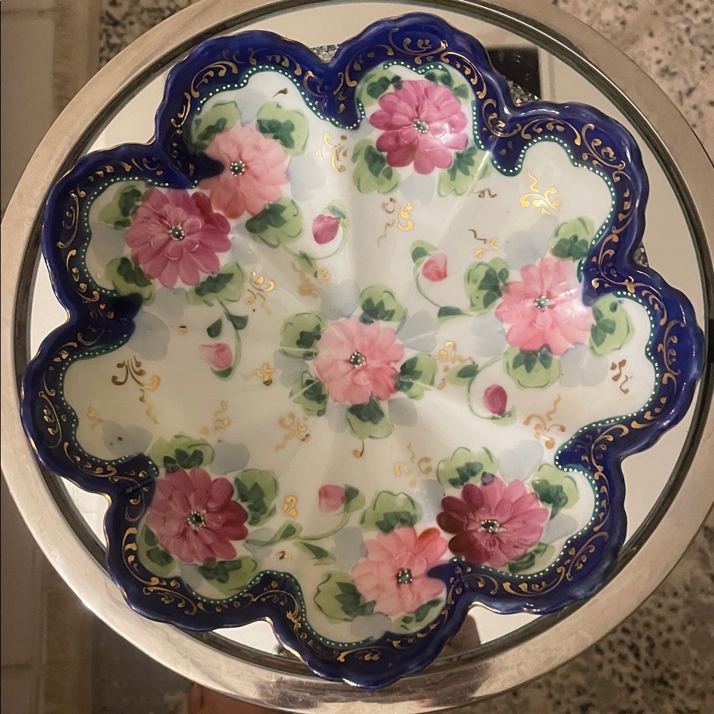 Vintage LOTUS FlowerJapanese Ceramic BOWLS(5) - Picture 2 of 12